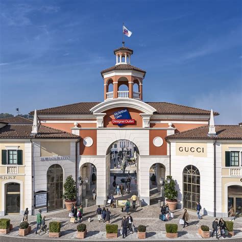 prezzi gucci outlet serravalle|mcarthurglen serravalle outlet.